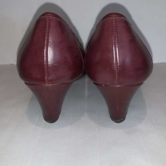 naturalizer N5 comfort US Susy brown slip on heels w/silver tone chain size 7M - Picture 8 of 16